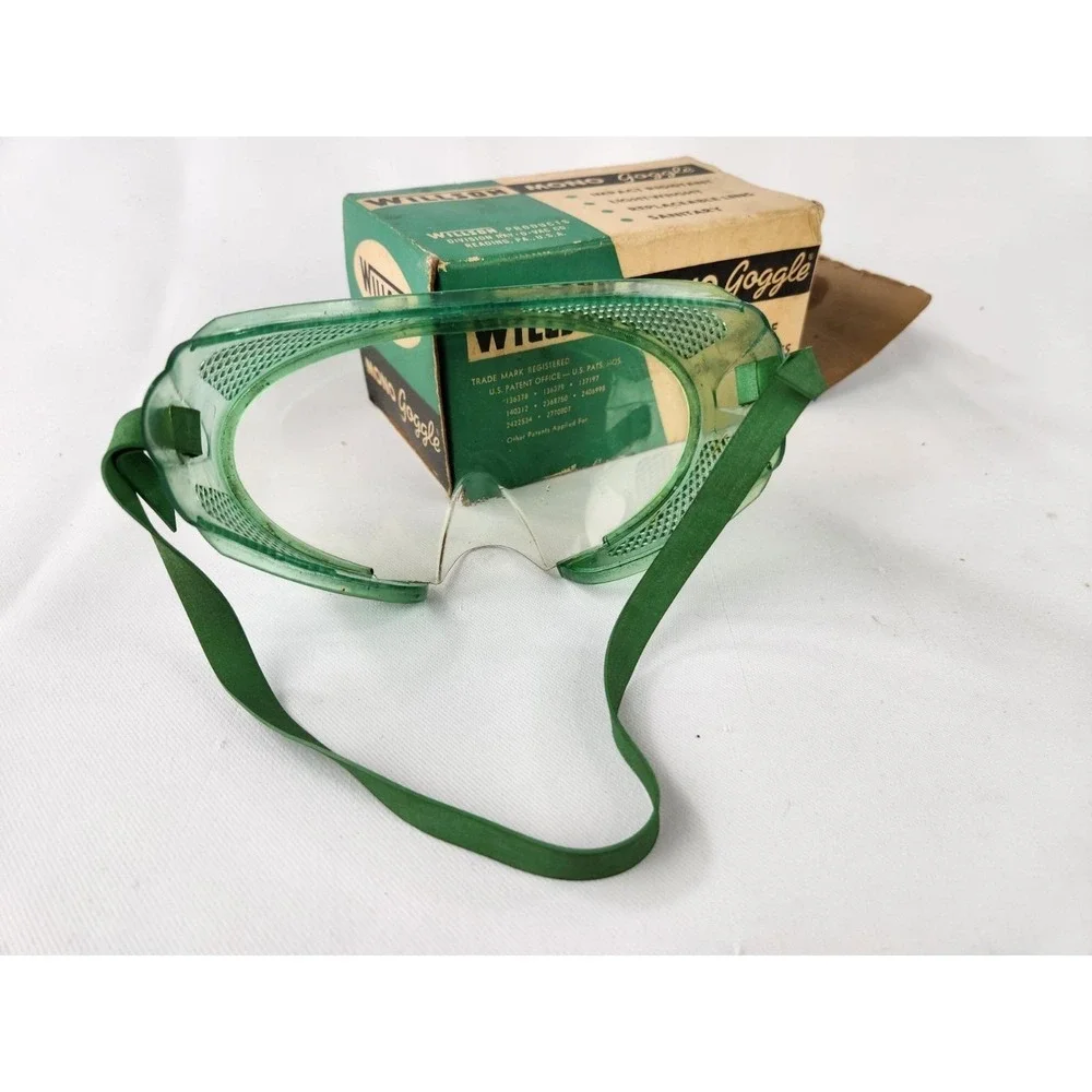 Vintage Green WILLSON Monogoggle Personal Safety Eye Protection Laboratory Safe‎
